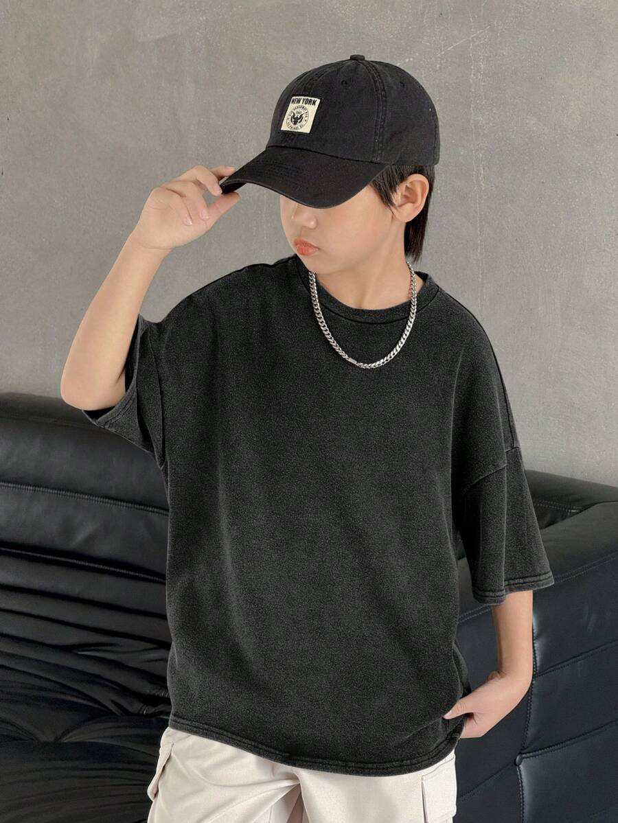 SHEIN 儿童/青少年男童休闲水洗色宽松圆领短袖针织T恤，适合上学、花园、海滩、生日、春季、夏季、秋季、冬季穿着。 - 黑色 - 查看 1