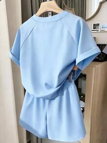 Resyla Women's Solid Color Round Neck Raglan Sleeve Short Sleeve T-Shirt And Shorts Casual Set - Multicolor - View 2