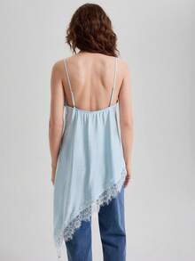 Ontre Blusa larga de satén negro con encaje, de tela elástica y cómoda, con dobladillo asimétrico y tirantes de espagueti.Atuendo casual y elegante para oficina, invitados de boda, fiestas navideñas y de Año Nuevo - Azul 2 - Ver 2