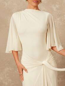 Đầm dài tay xòe rộng, cổ thuyền, chất liệu lưới nhiều lớp, mềm mại, có thắt eo, dành cho nữ. - Màu be - Xem 5