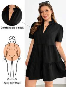 Shapeblank 大码女装春夏时尚休闲宽松舒适日常百搭显瘦纹理面料V领短袖黑色短裙，夏季穿搭，曲线连衣裙 - 黑色 - 查看 1