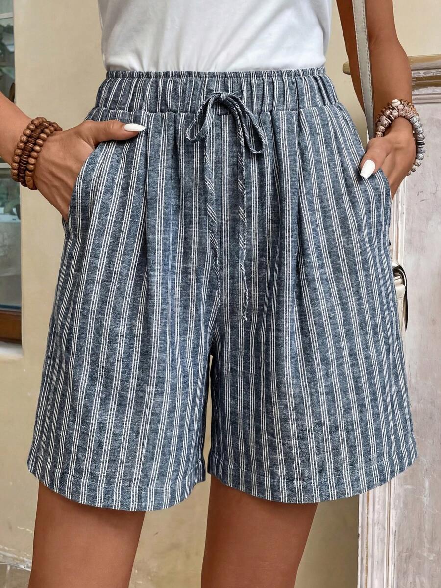 EMERY ROSE 女士条纹极简休闲系带短裤外出穿搭夏季女装夏季度假穿搭外出穿搭边饰慢跑裤女士短裤女士短裤夏季女式短裤休闲女式短裤度假女式短裤百慕大短裤 - 藏蓝色 - 查看 1