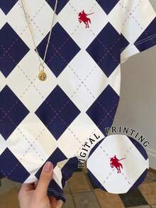 SHEIN Camiseta de manga corta casual y versátil con estampado de argyle y ribete de contraste para mujer - Multicolor - Ver 3