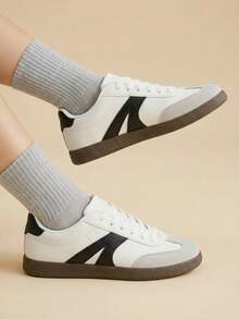 CUCCOO EASI Zapatillas deportivas casuales de mujer con contraste de color, cómodas para uso diario para Navidad - Ceniza blanca 8 - Ver 4