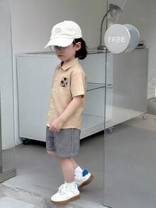 SHEIN 两件套男童舒适休闲日常百搭可爱印花夏威夷领短袖衬衫短裤套装，适合春夏季节、日常穿着、运动、郊游、上学、聚会、节日、摄影、度假、海滩等场合。 - 彩色 - 查看 5
