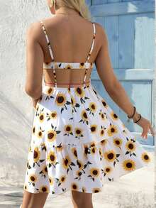 SHEIN 孕妇夏季休闲时尚向日葵印花露背吊带连衣裙 - 彩色 - 查看 3