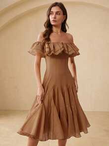 BELROSIE Vestido amarillo de hombros descubiertos, cuello con volantes en capas, diseño plisado en 3D, estilo romántico y elegante, tela ligera y transparente, adecuado para fiestas de verano, vacaciones en la playa y bodas de damas de honor, silueta con cintura ceñida, tela de gasa vaporosa. Características clave: Vestido de hombros descubiertos, dobladillo con volantes, corte 3D, cintura ceñida, ocasiones casuales de vacaciones de verano - Café - Ver 3