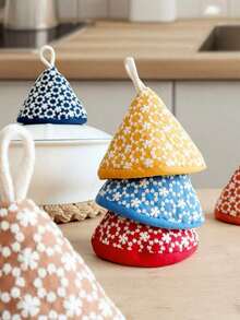1/2pcs Set Of Cute Triangular Floral Embroidered Pot Holders, Heat Resistant For Cooking Pots, Pans, Skillets, Thickened Insulation With Hanging Loop - Multicolor - View 5