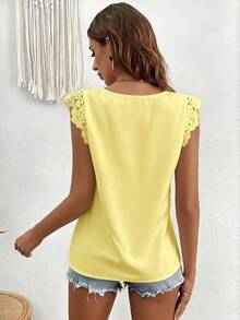 SHEIN VCAY 女士度假休闲纯色蕾丝拼接衬衫 - 淡黃色 - 查看 2