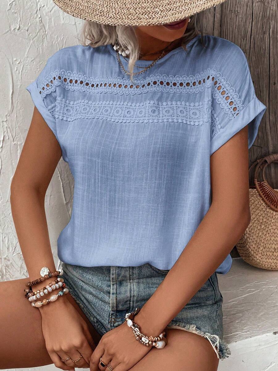 SHEIN Holidaya 女士夏季休闲度假风纯色撞色蕾丝蝙蝠袖宽松衬衫 - 淺色水洗藍 - 查看 1