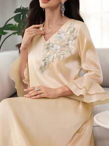 SHEIN Najma 女士V领串珠花卉层叠荷叶袖阿拉伯风格连衣裙，春夏款 - 杏色 - 查看 4