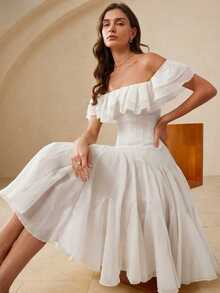 Aveloria Rosie 黄色露肩连衣裙，层叠荷叶边露肩领口，3D立体剪裁多层褶皱设计，浪漫优雅风格，轻盈透气面料，适合夏季派对、海滩度假和伴娘穿着，收腰设计，飘逸雪纺面料。主要特点：露肩连衣裙，荷叶边下摆，3D立体剪裁，收腰设计，夏季度假休闲场合。 - 杏色 - 查看 5