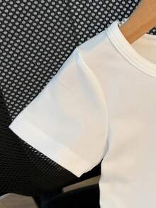 SHEIN Bộ 2 món bé gái mùa hè áo thun trắng ngắn tay thêu tim đen & quần sọc đen trắng, phong cách thường ngày dễ thương, mặc đi chơi, đi học - trắng - Xem 7