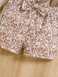 SHEIN Vintaside Kids 2件套女婴心形碎花无袖上衣和短裤套装，夏季 - 棕色 - 查看 4