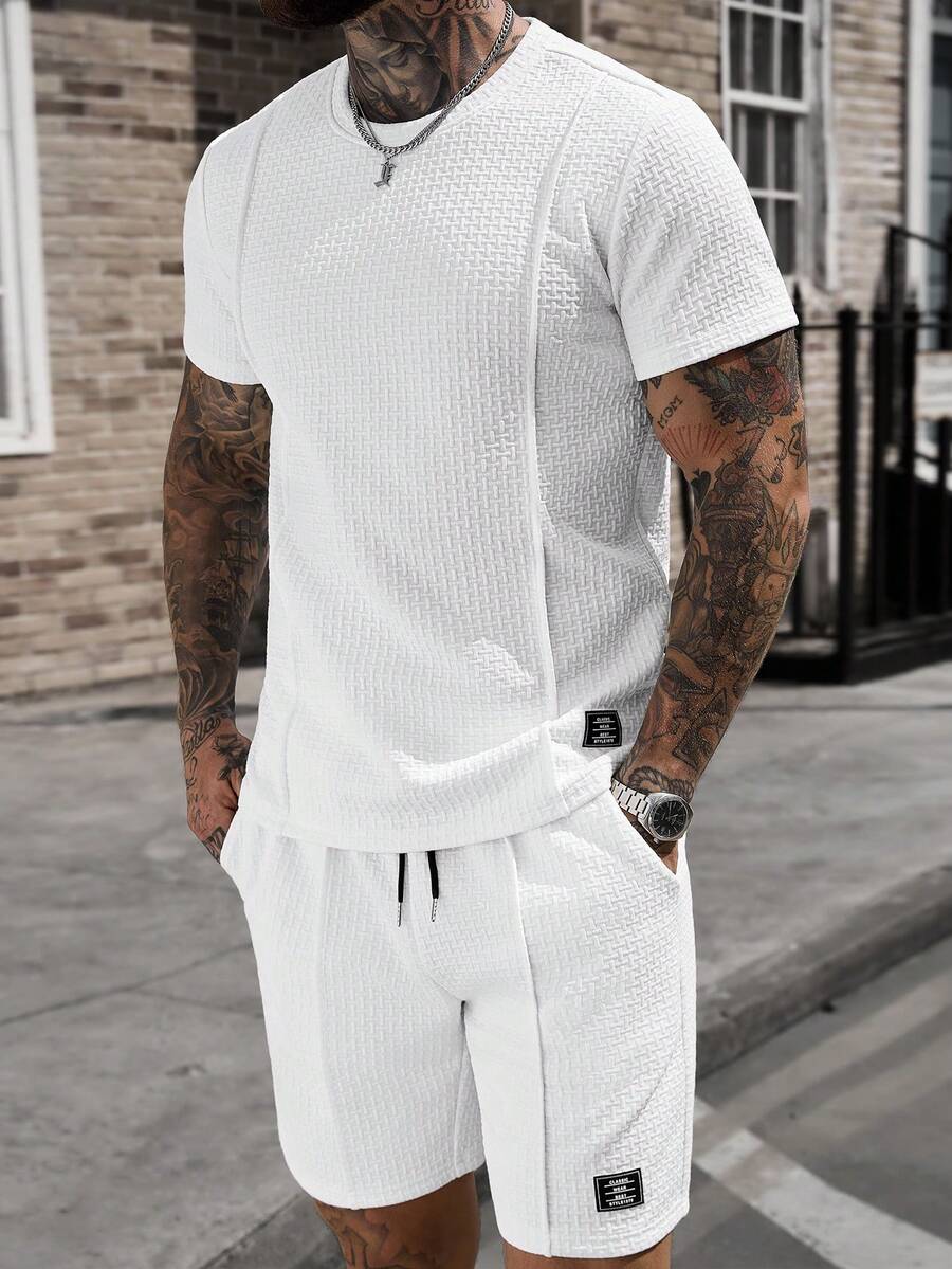 Manfinity Homme Bộ áo thun nam dệt kim có họa tiết, thiết kế xếp ly kiểu tăm xỉa răng, thời trang thường ngày lịch lãm dành cho người trưởng thành.