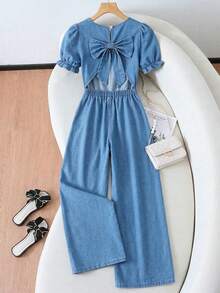 SHEIN Cute Tween Girl Aqua Blue Denim Jumpsuit,Summer Round Neck Ruffle Back Bow Decor Fashionable Casual Kids School Clothes,Country Concert Boho Outfit - Medium Wash - View 3