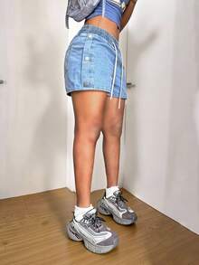 SHEIN Unity Women's Fashionable Casual Sports Style Button-Up Short Denim Shorts, Suitable For Summer Holiday - Light Wash - View 6