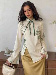 EastFlair Áo sơ mi nữ kiểu Trung Quốc với họa tiết thực vật, vạt áo bất đối xứng. - Màu be - Xem 4