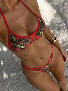 Swim Mod 2件套女士性感随机印花泳衣，适合海滩度假，无胸垫可调节肩带露背比基尼套装 - 彩色 - 查看 1