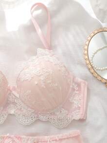 DelicateAllure Women's Elegant Lace Patchwork Bra And Panty Set - Pink - View 4
