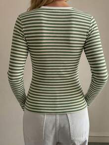 女士绿色条纹修身圆领T恤，秋季图案T恤 - 綠色 - 查看 2
