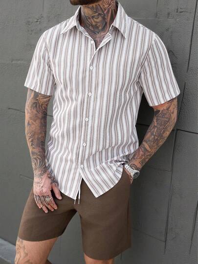 Manfinity CasualCool Men's Striped Print Short Sleeve Shirt And Brown Drawstring Waist Shorts Set, Spring/Summer Men Short Sleeve Dress Shirt White And Brown Graphic Shirt Men Stripe Shirt Men's Summer Button Ups Brown And White Shirt Men Old Money,Daily Leisure, Weekend Trips, Outdoor Activities, Travel Expeditions, Relaxed Work Environments Or Semi-Formal Occasions, Boyfriend/Husband Gift, Anniversary /Birthday Gift Party Summer Vacation Holiday,Beach Clothes Hawaiian Wedding,Spring To Summer