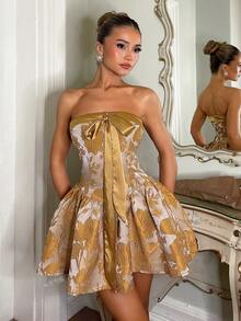 Glamine Charm Đầm nữ mùa xuân/hè bằng vải satin phối họa tiết nơ 3D, tay phồng, viền bèo nhún, dây mảnh, thích hợp cho tiệc tùng/lễ hội mùa xuân, lễ tốt nghiệp/đi học, chất liệu vải jacquard có họa tiết. - Màu vàng - Xem 6