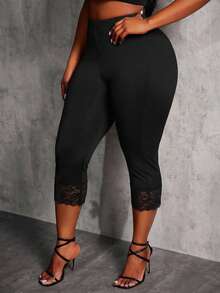 SHEIN SXY Bộ đồ 2 mảnh mới dành cho nữ cỡ lớn mùa xuân/hè: Quần lửng 7/8 cạp chun co giãn họa tiết da báo viền ren, và quần lửng 7/8 màu đen viền ren. - màu đen - Xem 4