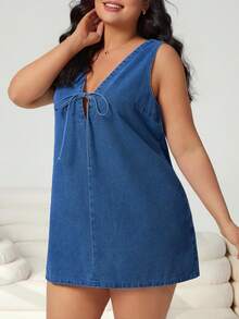 Solflare Đầm denim không tay buộc dây phía trước tối giản dáng rộng mùa hè, thích hợp cho nữ, dự tiệc, đi làm, nghỉ lễ, tốt nghiệp, phong cách Y2K, dễ thương, thời trang đường phố, dự tiệc cưới, thanh lịch, công sở, thường ngày. Đầm mini denim không tay màu xanh dương dáng rộng cho nữ, cổ chữ V buộc dây phía trước, nhẹ nhàng, phong cách mùa hè. Đầm mini denim dễ thương, đầm tank denim mùa hè, đầm denim kiểu Pháp, đầm thường ngày dễ thương, sang trọng. - Rửa trung bình - Xem 4