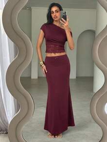 Aloruh Bộ đồ 2 mảnh thanh lịch màu trơn dành cho nữ, gồm áo và chân váy phối ren cổ lệch, thích hợp cho mùa hè. - Màu Đỏ Sâu - Xem 6