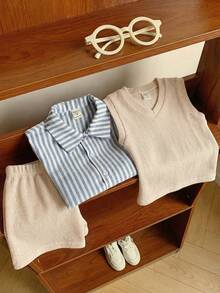 SHEIN 男童休闲校服三件套，包括背心、条纹衬衫和短裤，适合生日派对、晚宴、演出、婚礼、学校活动、洗礼、一周岁生日庆祝、迎婴派对等场合，春夏秋季皆宜。 - 彩色 - 查看 6