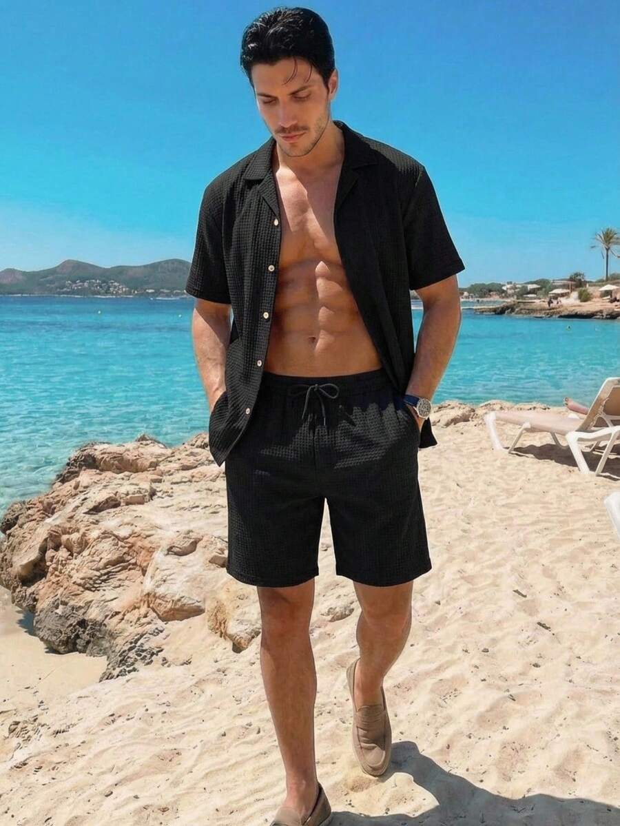 Manfinity VCAY 男士纯色休闲短袖衬衫和短裤套装 - 彩色 - 查看 1