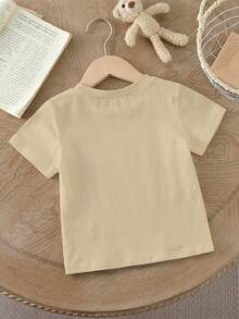 Tee-shirt décontracté à col rond à manches courtes pour tout-petits garçons, en coton rétro, avec imprimé visage souriant et geste de la victoire, kaki, adapté pour les sorties d'été - Multicolore - Voir 3