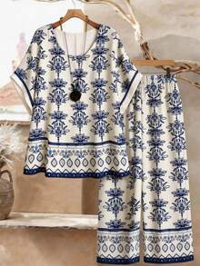 EMERY ROSE Plus Size Women's Bohemian Floral Print Round Neck Batwing Sleeve Shirt And Wide Leg Pants Casual Loose 2-Piece Set - Multicolor - View 1