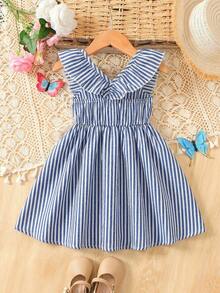 SHEIN Đầm ngắn tay màu hồng kẻ sọc xanh trắng in hoa, viền nơ và bèo nhún, thích hợp mặc hàng ngày cho bé gái, mùa xuân/hè. - Xanh đậm - Xem 2