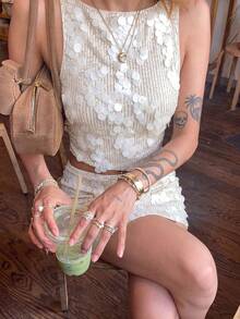 Firerie 女士新款优雅简约杏色亮片圆领无袖修身背心和低腰紧身迷你裙，适合女士生日服装、外出服装和俱乐部服装 - 杏色 - 查看 10