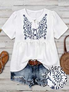 EMERY ROSE Plus Size Women's Elegant Floral Embroidered Short Sleeve Blouse, Suitable For Daily Commute, Slimming & Versatile, Suitable For Outings, Gatherings, Photo Shoots, Vacations - White - View 4