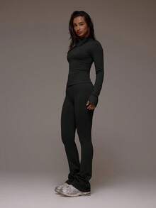 Musera Sport Zip Active BBL 夹克搭配喇叭褶皱臀部紧身裤套装 运动健身健身房普拉提日常休闲烟晶色 - 黑色 - 查看 4