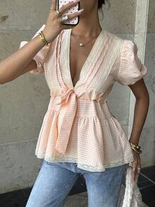 Pariaura 女士格子V领荷叶边花瓣袖衬衫 - 珊瑚粉 - 查看 1
