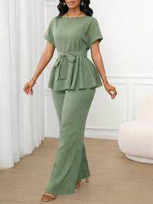 SHEIN Lady 女士纯色休闲优雅通勤提花面料两件套，宽松腰身A字下摆，短袖上衣搭配宽松直筒裤，适合春、夏、秋季穿着，可作度假装、女士办公室装、返校装、教堂装、外出装、机场通勤装等。 - 薄荷綠 - 查看 4