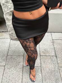 FavEase Quần legging ren đen xuyên thấu cổ chữ V, kiểu dáng mùa xuân/hè, thích hợp cho kỳ nghỉ, đi biển, dự tiệc sang trọng và gợi cảm, phong cách retro, đa năng cho mặc hàng ngày, đi chơi, hẹn hò. - màu đen - Xem 1