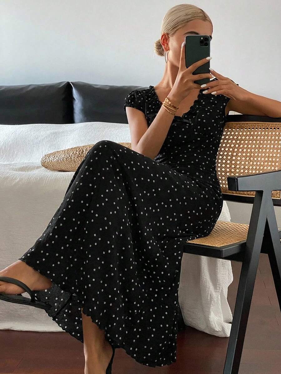Ditsy Floral Ruffle Hem Waist Cinched Long Women Nightgown - Black - View 1