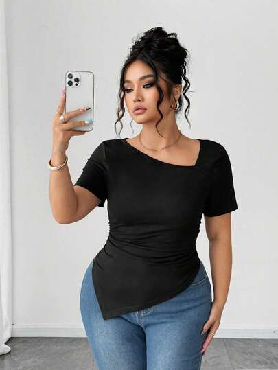 SHEIN CURVE+ Plus Size Women's Romantic Casual Tee, Suitable For Black, Fashion, Spring/Summer, Versatile, Daily, Vacation