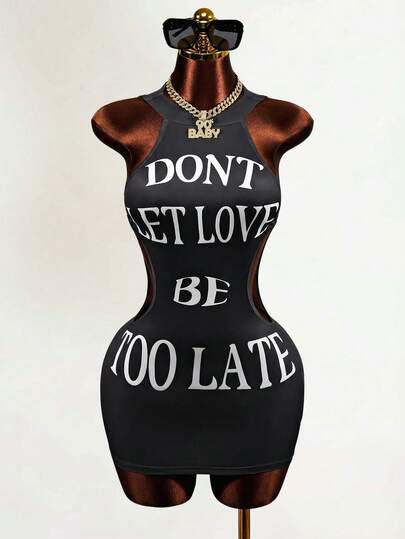 Zestiva Vestido mini ajustado con recorte en la cintura y estampado de letras retro estadounidense Y2K, adecuado para festivales de música y uso diario