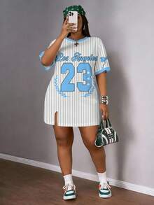 SHEIN Slayr 休闲简约蓝色芭蕾舞裙风格甜美蝴蝶结条纹字母28图案印花时尚街头风大码女装连衣裙，运动休闲，针织衫 - 彩色 - 查看 1