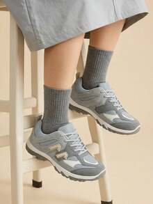 CUCCOO EASI 女士系带休闲舒适运动鞋，适合日常穿着 - 灰色. - 查看 3