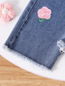 SHEIN Vintaside Kids 2件組少女花邊飾紋背心上衣與牛仔花卉印花牛仔褲套裝，夏季家庭度假搭配女童服飾 - 藍色 - 查看 6