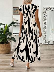 EMERY ROSE Abito da donna con scollo a V, stampa astratta nero e albicocca, taglie comode, vestito a-line con vita snellente, adatto per l'estate - Multicolore - Visualizzare 2