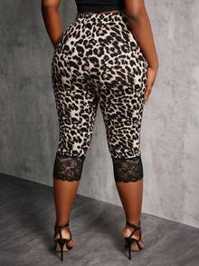 SHEIN SXY Bộ đồ 2 mảnh mới dành cho nữ cỡ lớn mùa xuân/hè: Quần lửng 7/8 cạp chun co giãn họa tiết da báo viền ren, và quần lửng 7/8 màu đen viền ren. - màu đen - Xem 2