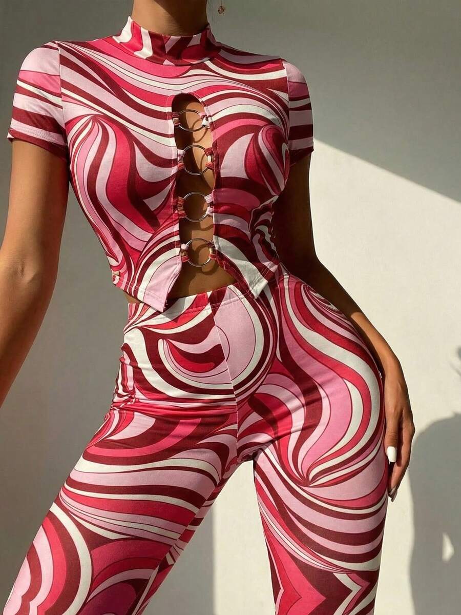 SHEIN SXY 女士夏季时尚全印花镂空露脐上衣和裤子两件套 - 彩色 - 查看 1